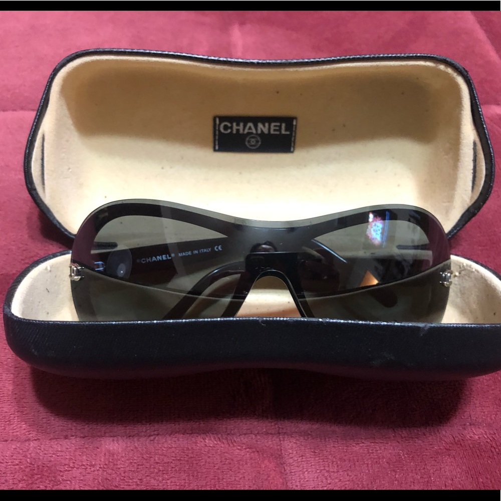 Fancy Chanel Gradient Shield Sunglasses - image 6